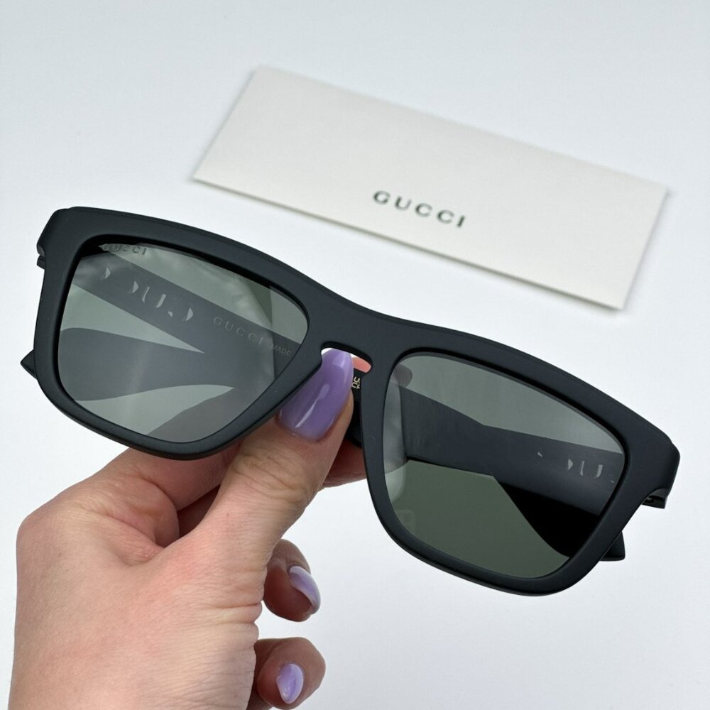 Gucci GG1571S 001 BRAND NEW Sunglasses Black Grey Unisex Square